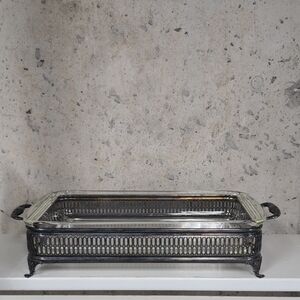 Vintage Pyrex Glass Casserole Dish With Silver Plated Holder With Handles